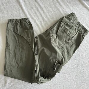 AE cargo joggers
